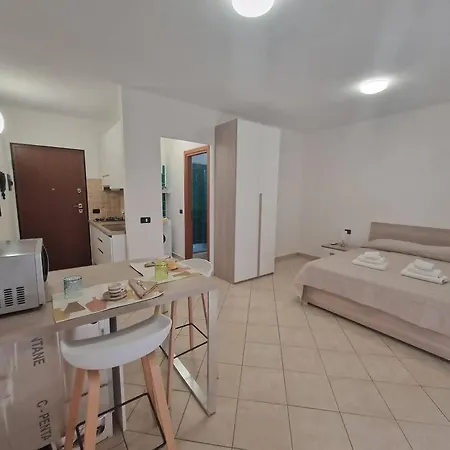 Lägenhet Nuovo Appartamentino In Centro *